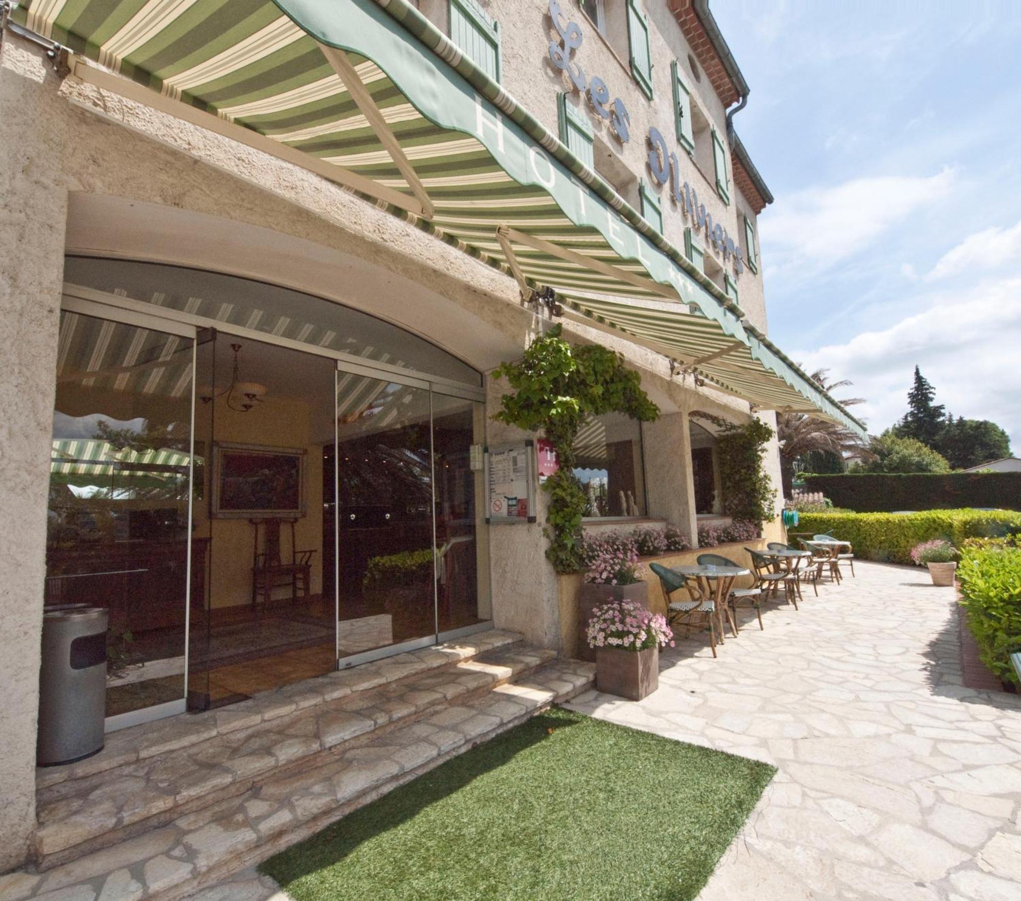 Hotel Les Oliviers Фаєнс Екстер'єр фото